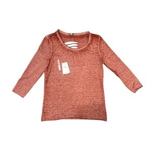 Buckle Heatherd Orange top with Cutout Detail